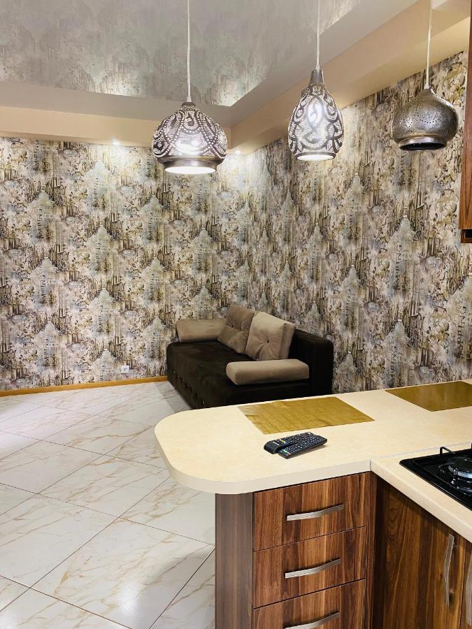 Ogienka 2B, Center Lutsk Apartment Luaran gambar