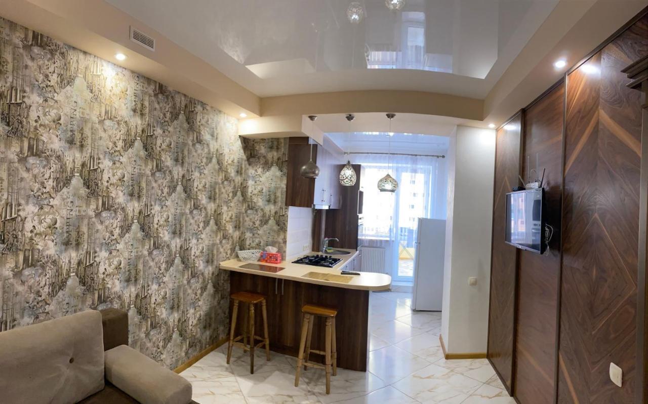 Ogienka 2B, Center Lutsk Apartment Luaran gambar